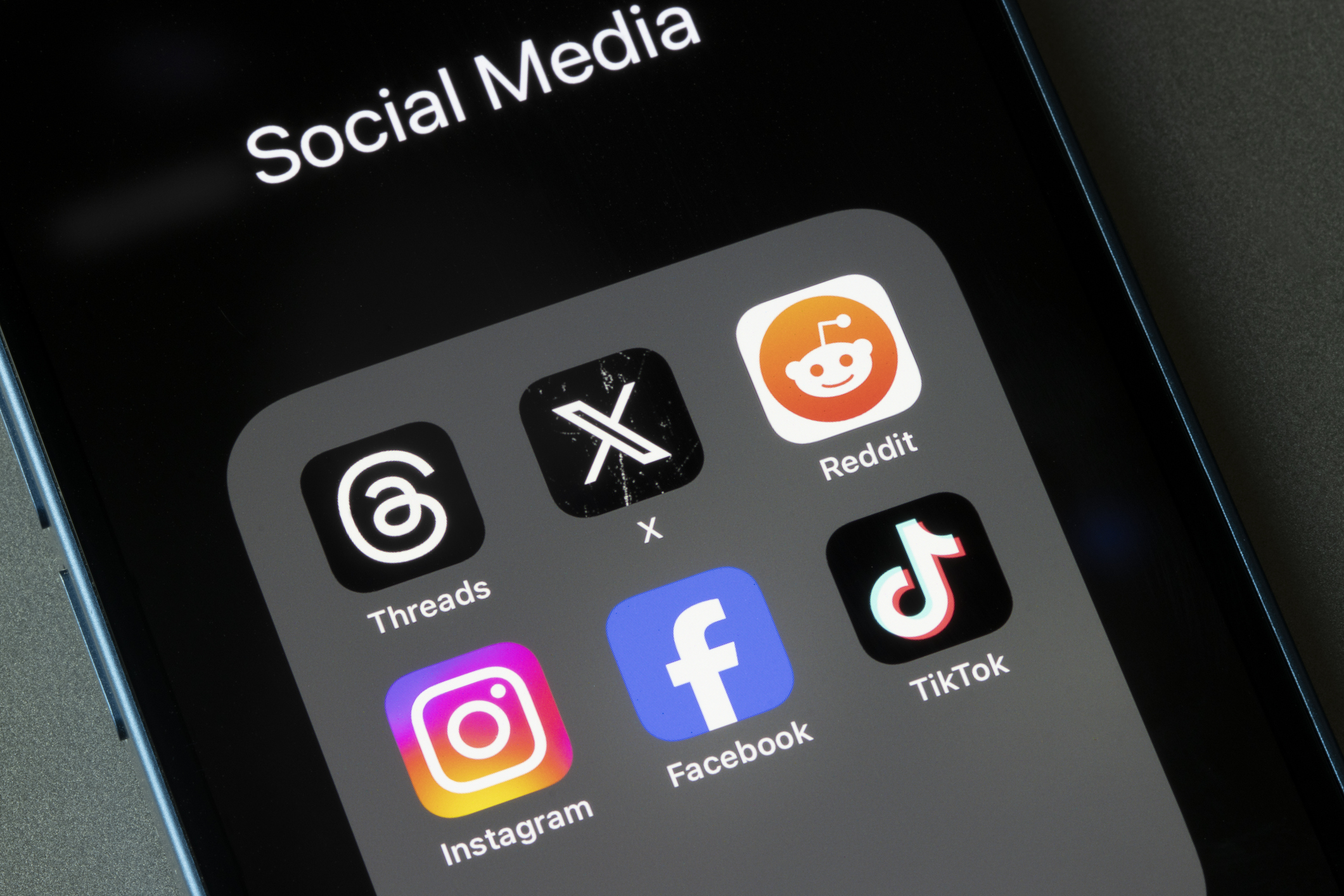 Instagram’s New Map Feature: Pros, Cons & How to Turn it Off