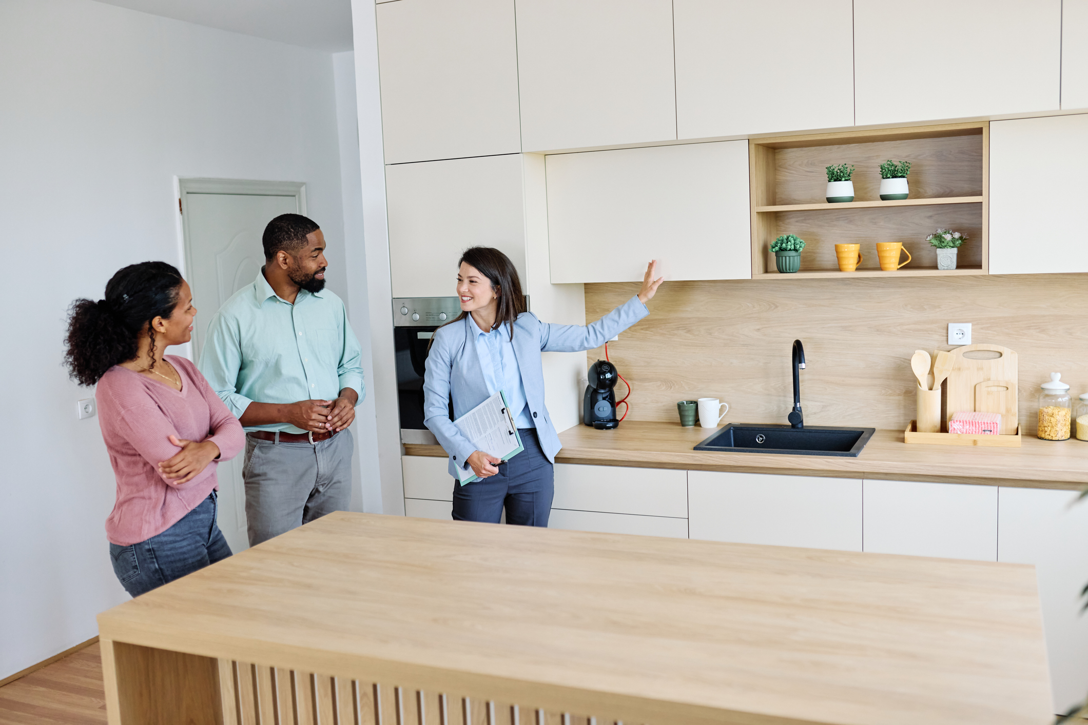 Consumer Guide: Buyer Safety While Viewing Homes