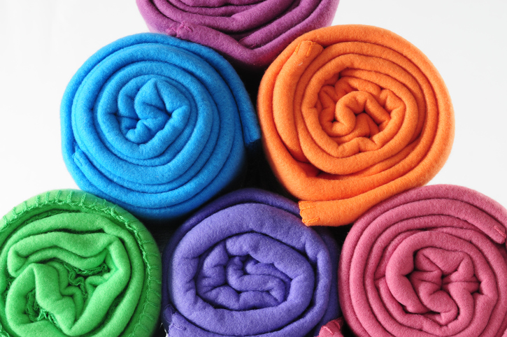 Bring Warmth to Foster Youth — Volunteer for the Heart Gallery Blanket-Making Party!