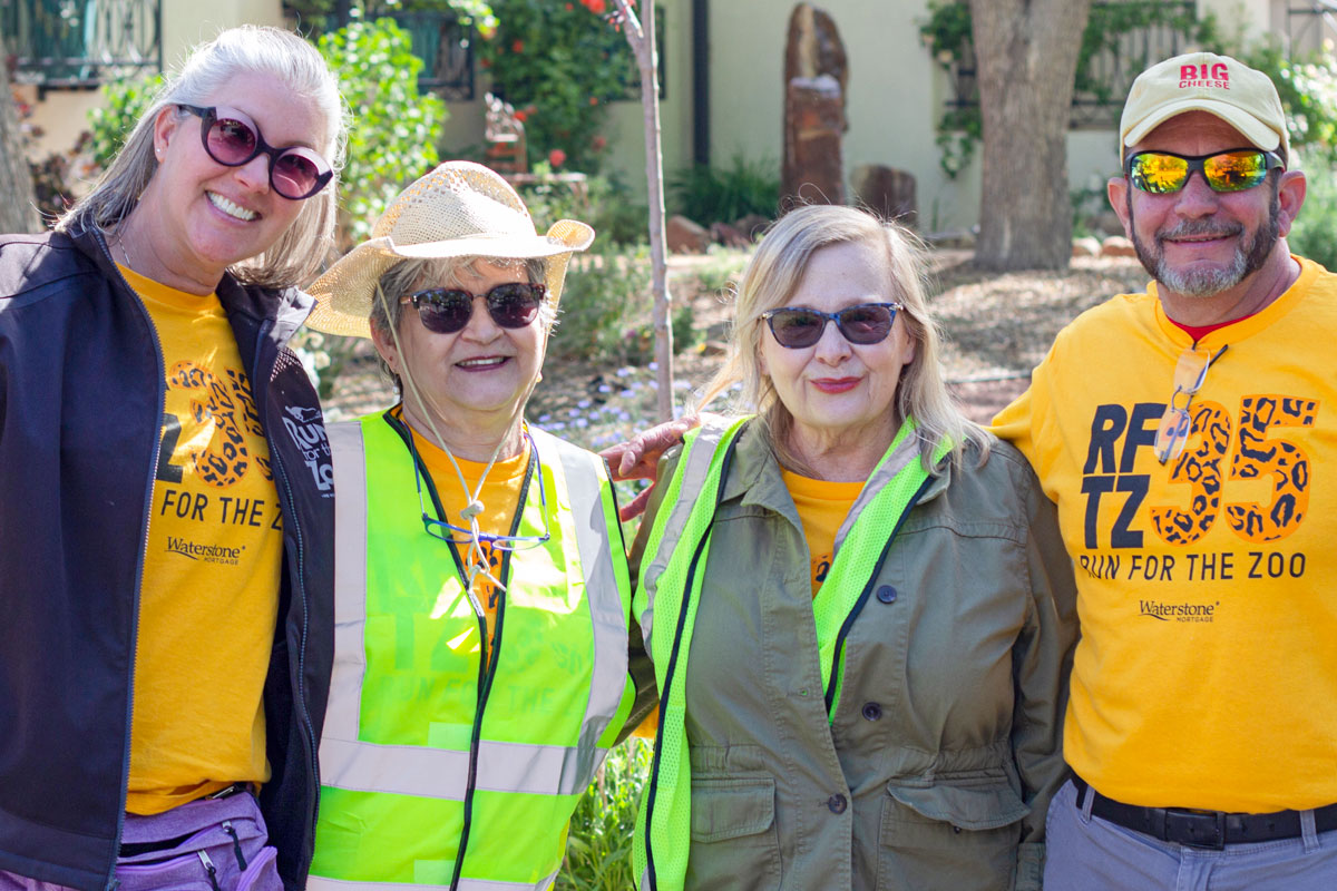 GAAR Volunteers back for Run For the Zoo!